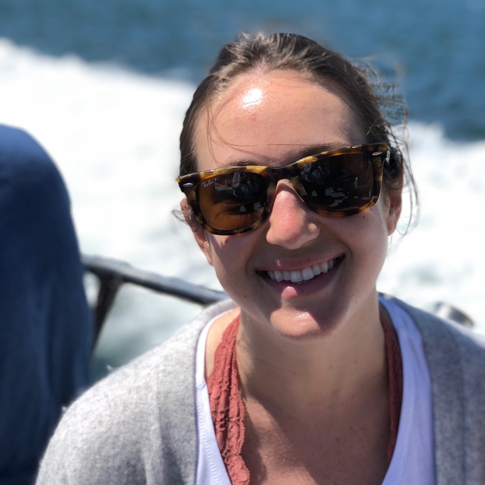 Meet your Posher, Danielle